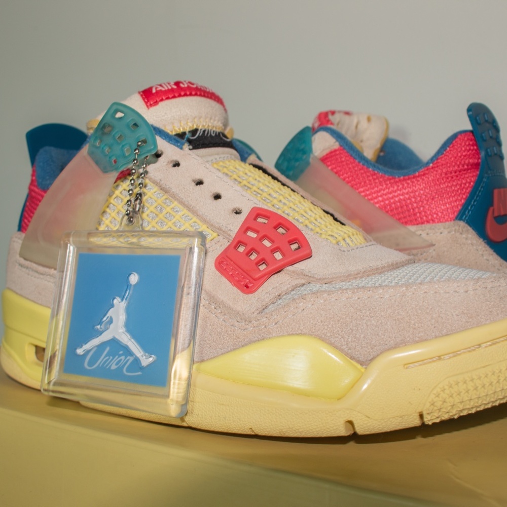 Size 5.5 - Jordan 4 Retro x Union LA Guava Ice 2020 - Picture 8 of 11